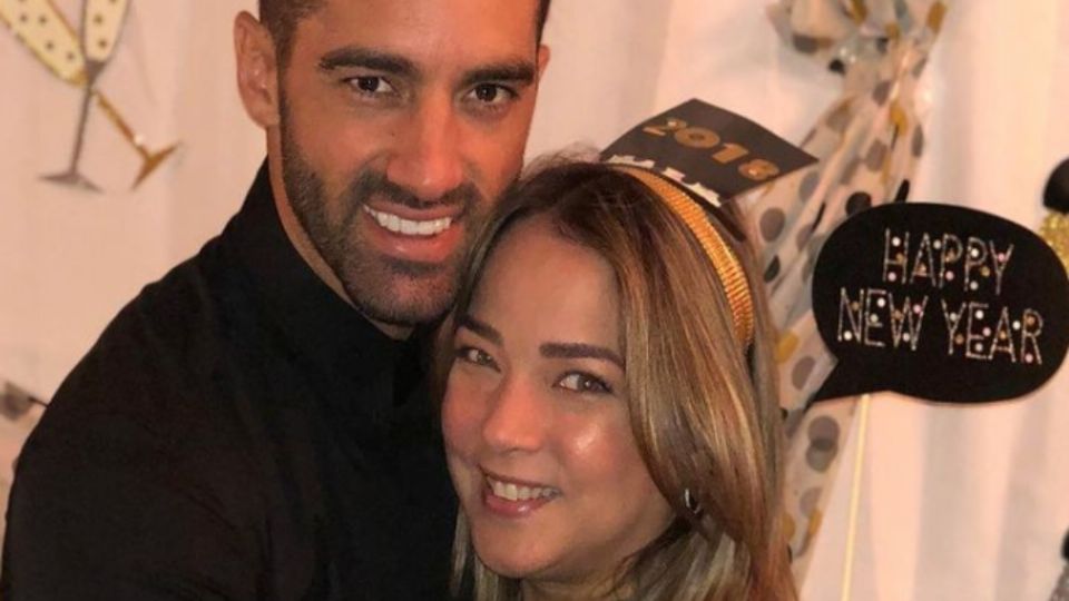 Toni Costa recuerda su primer beso con Adamari López