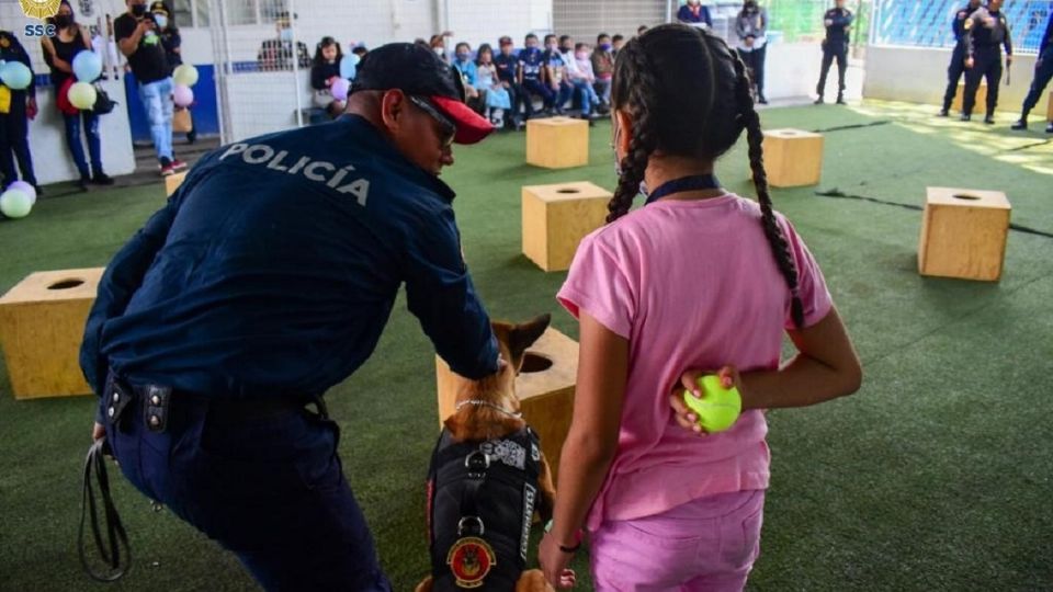 Los niños aprendieron muchas funciones de los policías de la PBI 
FOTO: El Heraldo de México