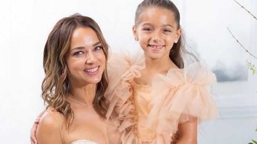 Adamari López modela como princesa junto a su hija Alaïa por el Día de las Madres | FOTOS