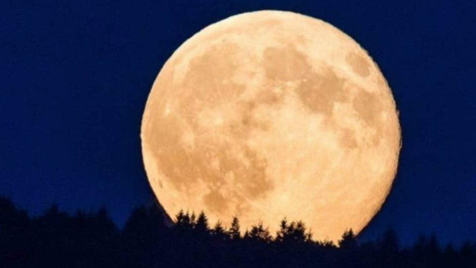 La Luna llena de mayo se presentará los últimos días del mes.