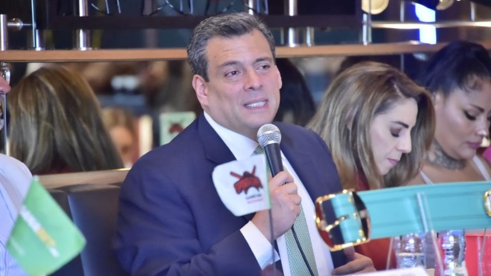 Este es el consejo de Mauricio Sulaimán a El Canelo Álvarez tras su derrota ante Dimitry Bivol