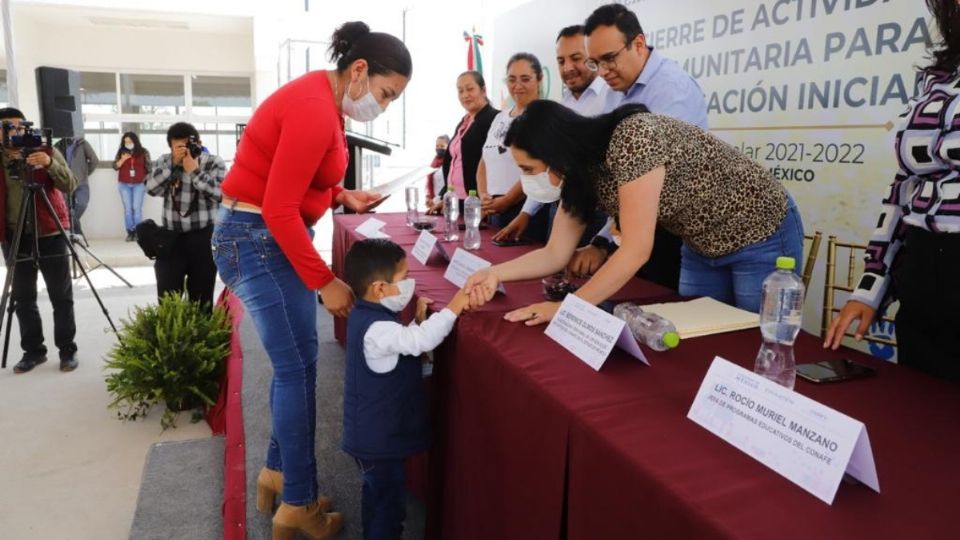 La alcaldesa tecamaquense instruyó que los niños que acuden a la subsede.