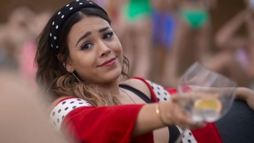 Danna Paola impacta con calcetas que cuestan miles de pesos | FOTO