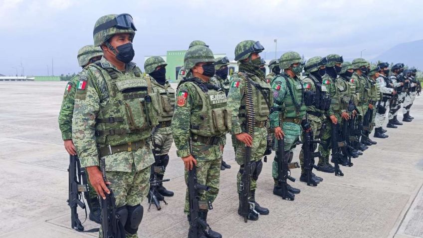 Ahora en Tepalcatepec, Ejército realiza desfile  cívico militar