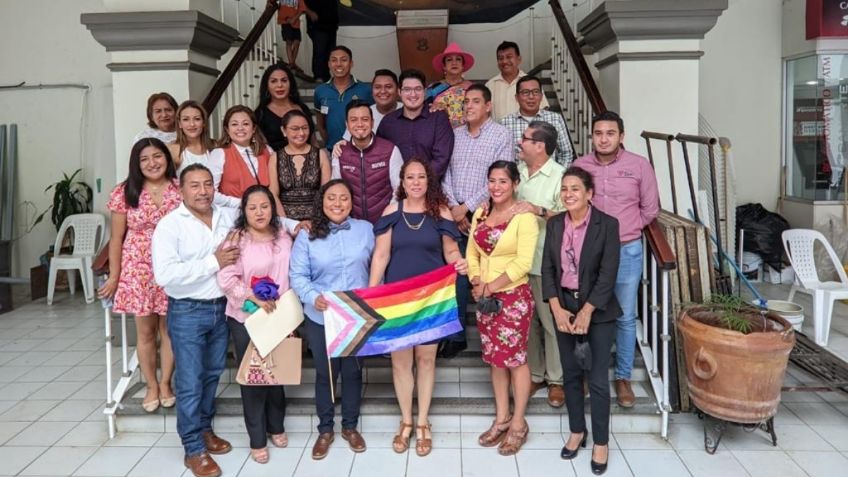 Lucía y Wendy, primer matrimonio igualitario tras su aprobación en Congreso de Veracruz