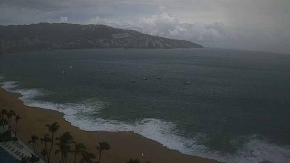 Persistirán las rachas de viento de 70 a 80 km/h y oleaje de 2 a 4 metros (m) de altura en las costas de Guerrero y Michoacán