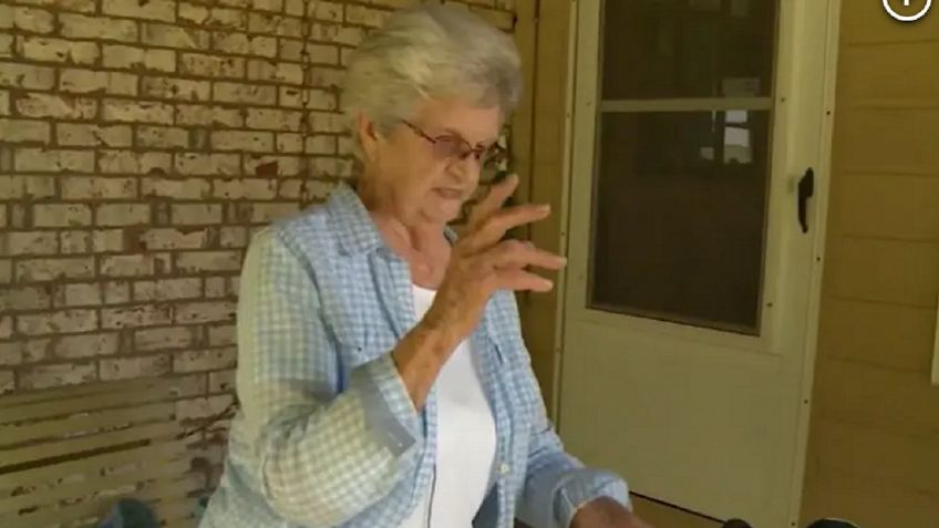 Mujer de 90 años pelea contra un oso con una silla en Tennessee