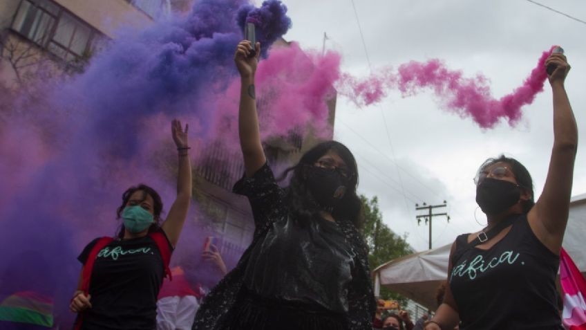 Denuncian lesbofobia y transfobia en Reforma 222 tras la Marcha Lencha: "No se permiten esas expresiones aquí"