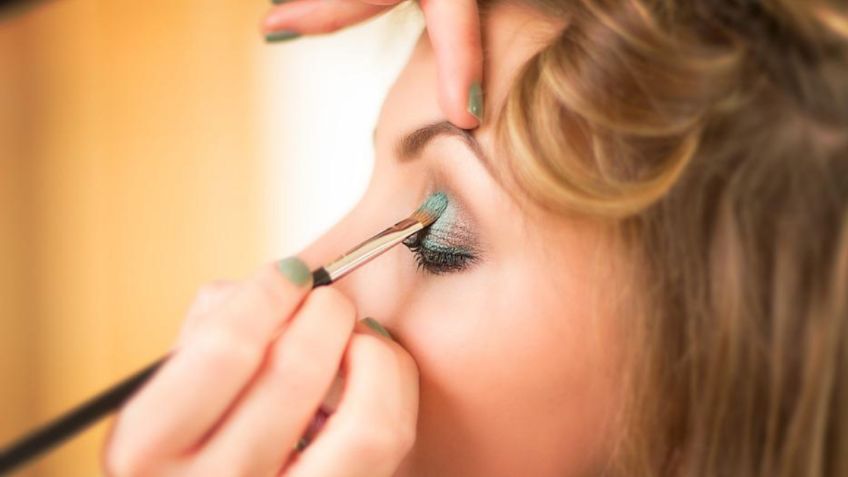 Esta es la forma correcta de eliminar los gérmenes del maquillaje