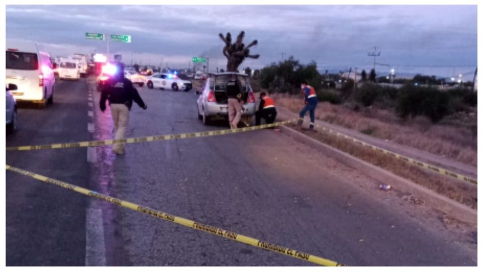 Policías municipales acordonaron la zona.