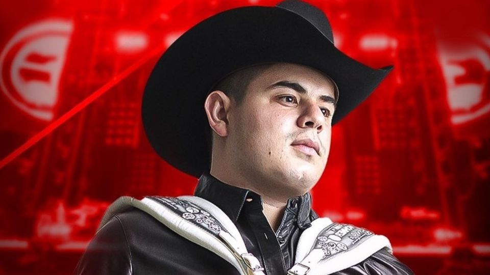 Alfredo Olivas es un cantante de música grupera. FB/AlfredoOlivasMusica