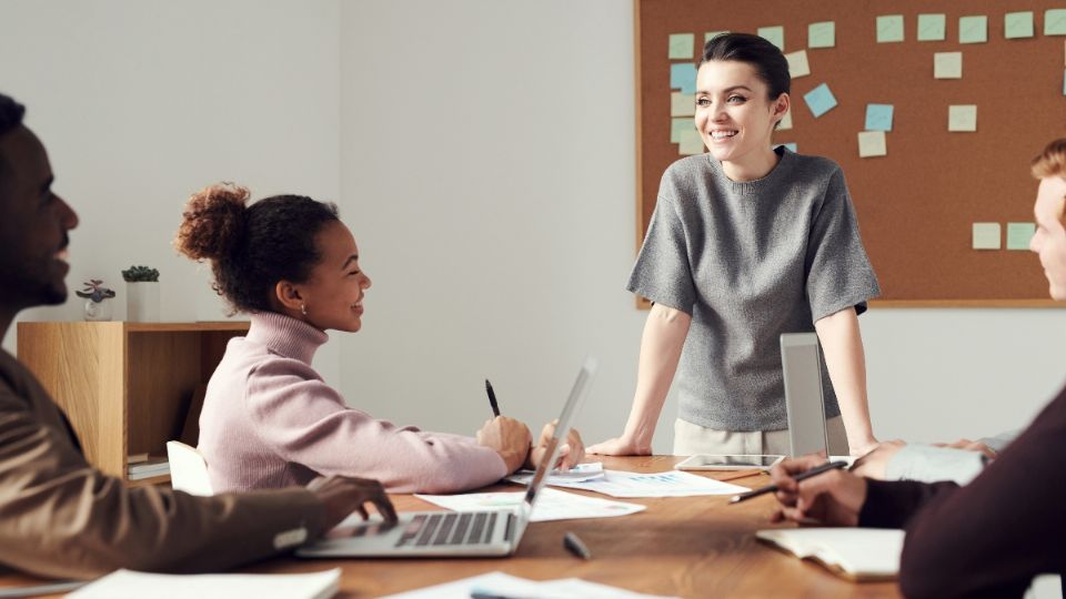 Está un 10% más motivado y se identifica con los valores de la empresa