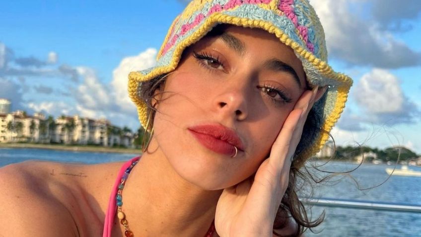 TINI impacta con bikini rosa ideal para jovencitas que quieren verse coquetas este verano | FOTOS