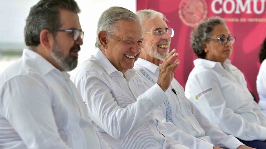 AMLO: “Yo deseo que lleguen los carros eléctricos y que ya no se use el petróleo"