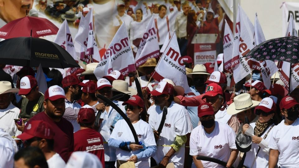 Los aspirantes fueron arropados por los gobernadores electos de Hidalgo y Q. Roo