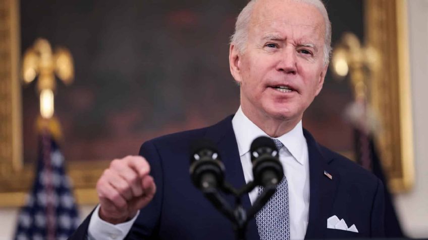 Biden pide combatir traficantes tras hallazgo de 51 migrantes muertos en camión en Texas