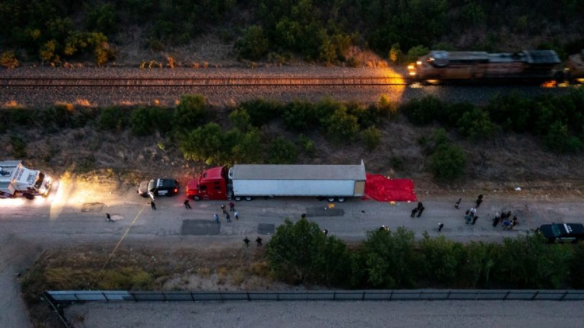 Cónsul confirma la muerte de 27 migrantes mexicanos en caja de un tráiler en Texas