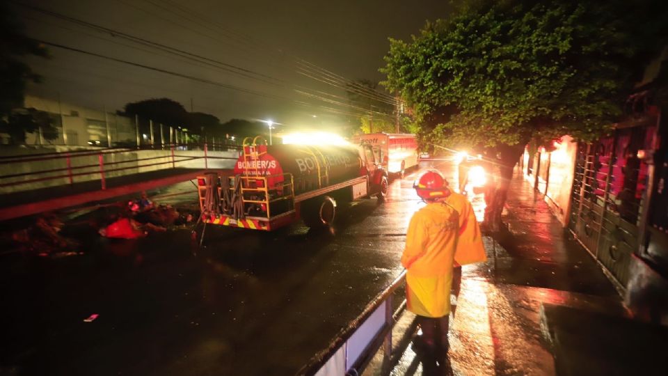 El hombre fue arrastrado por la corriente y perdió la vida