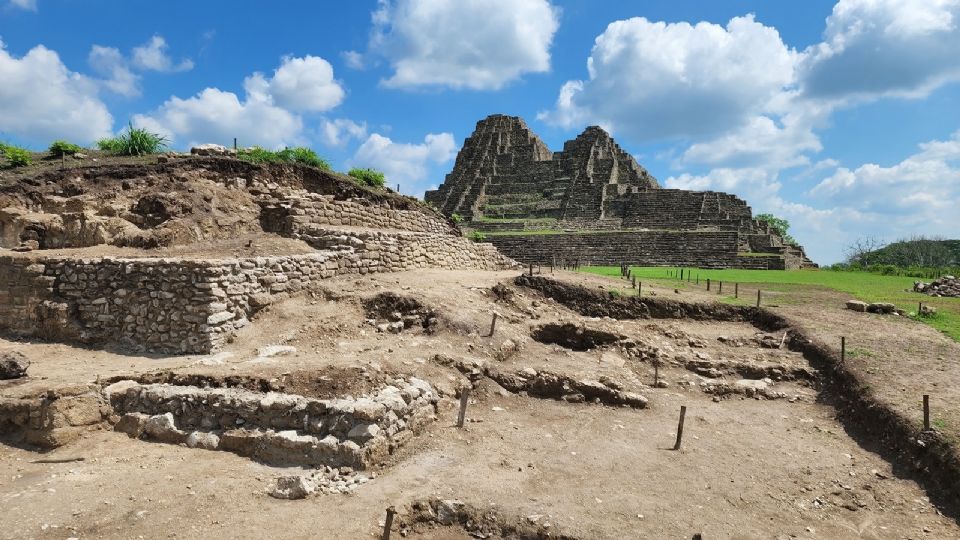 Restauran Dzibilchaltún, espacio habitacional destinado a la nobleza del antiguo Yucatán