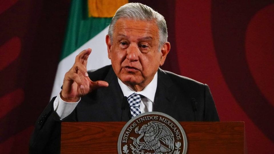 AMLO destacó el avance de los servicios de salud.