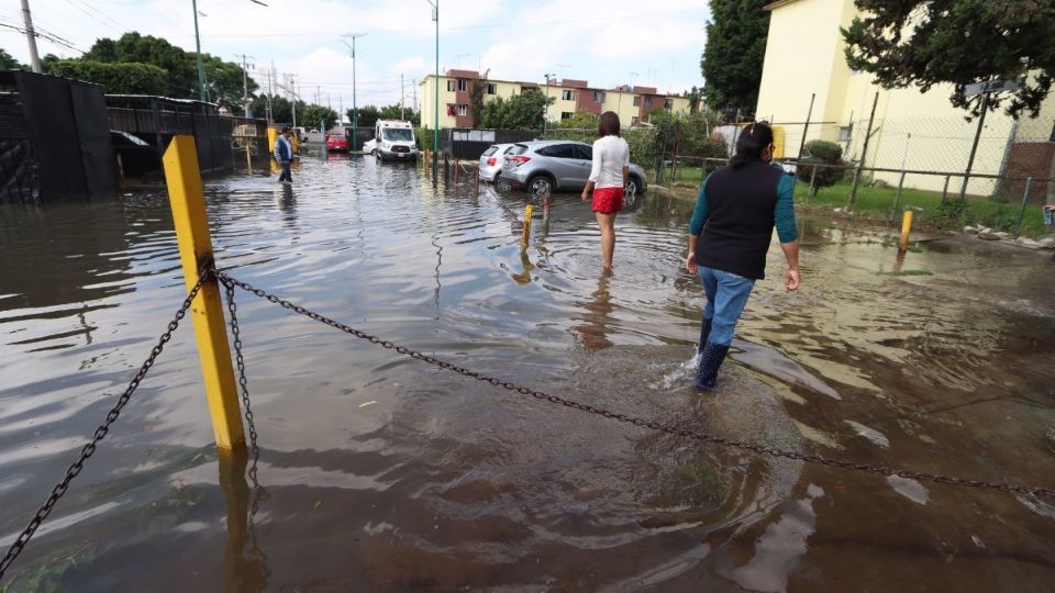 Ayer se procedió al cierre de válvulas, desfogue, limpieza y excavación