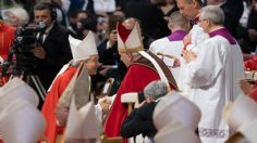 Arzobispos mexicanos reciben bendición de los palios de manos del Papa Francisco