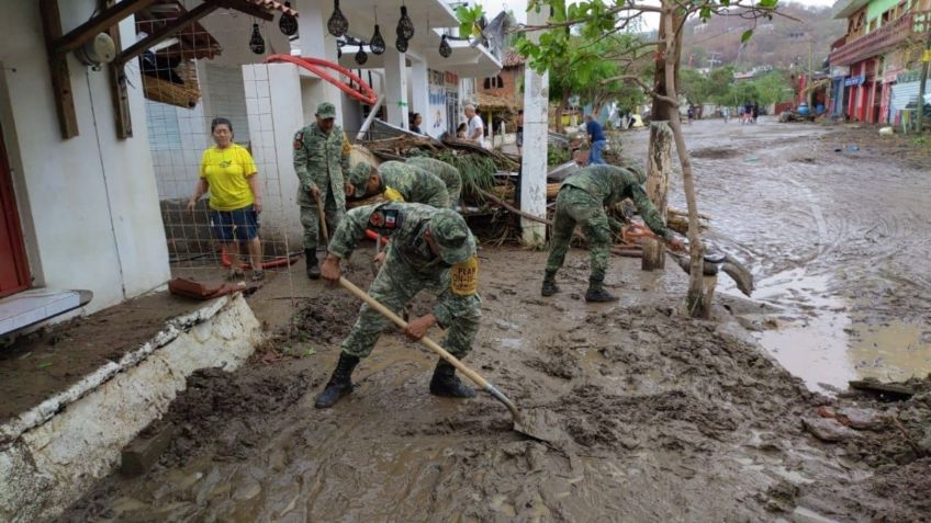 La Sedena lleva Plan DNIIIE y ayuda a damnificados en Oaxaca