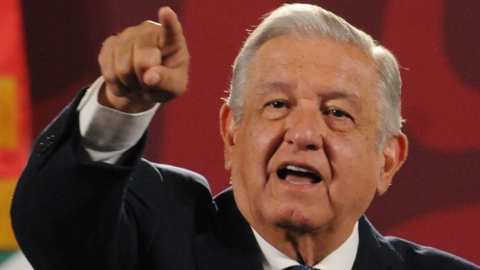 AMLO aseguró que el candidato colombiano vive una campaña similar a la que él enfrentó en la elección de 2006. FOTO: Cuartoscuro