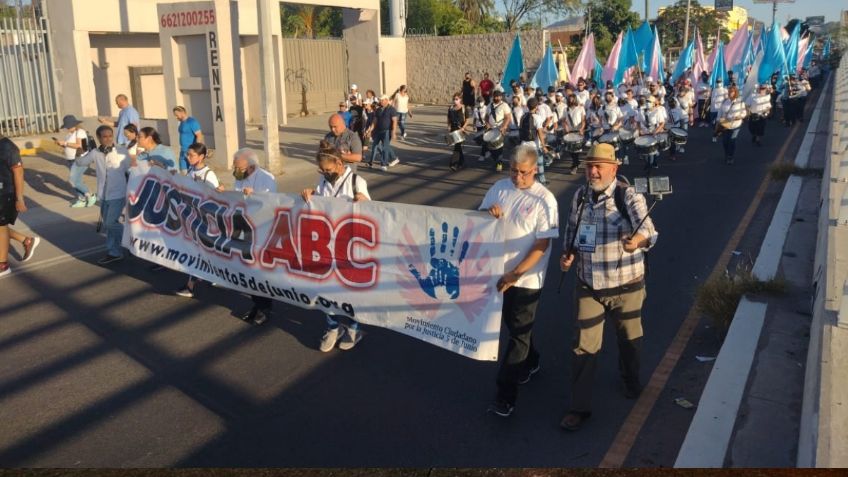 A 13 años del incendio de la Guardería ABC, familias completas marchan en Sonora