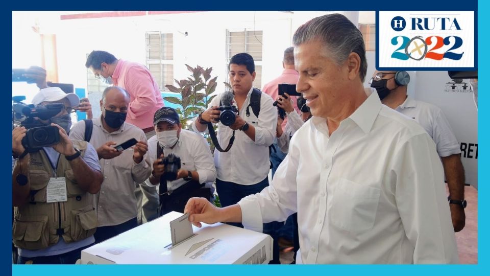 Jesús Nader ejerció su voto en Tamaulipas