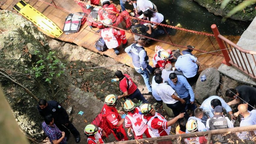 Fiscalía Anticorrupción investiga causas de colapso de puente colgante de Cuernavaca