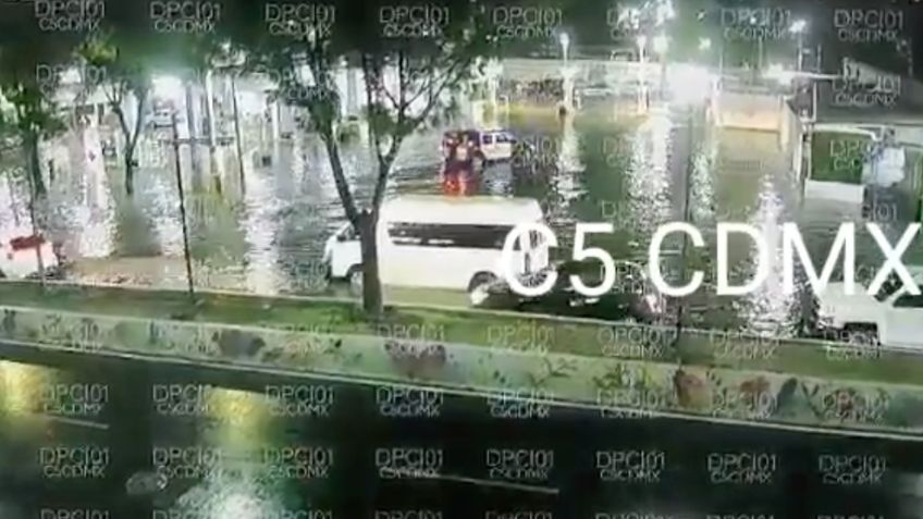 Lluvia en la CDMX provoca inundaciones en colonias de Iztapalapa | VIDEO