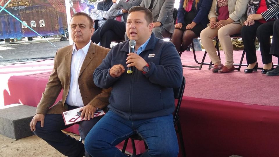 Fiscalía investiga el ataque a la camioneta de Armando Navarrete