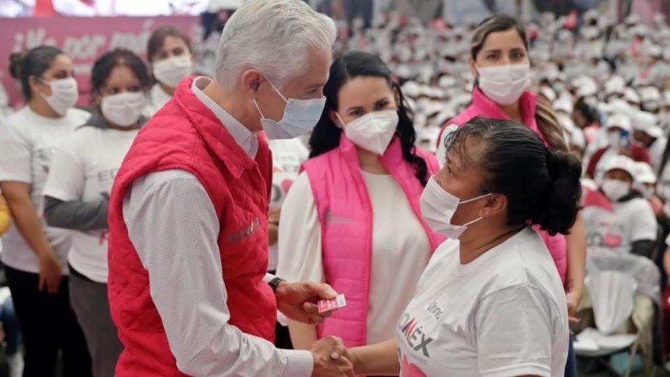 “De la mano del Salario rosa también les ayudamos para quienes quieran terminar la preparatoria'.