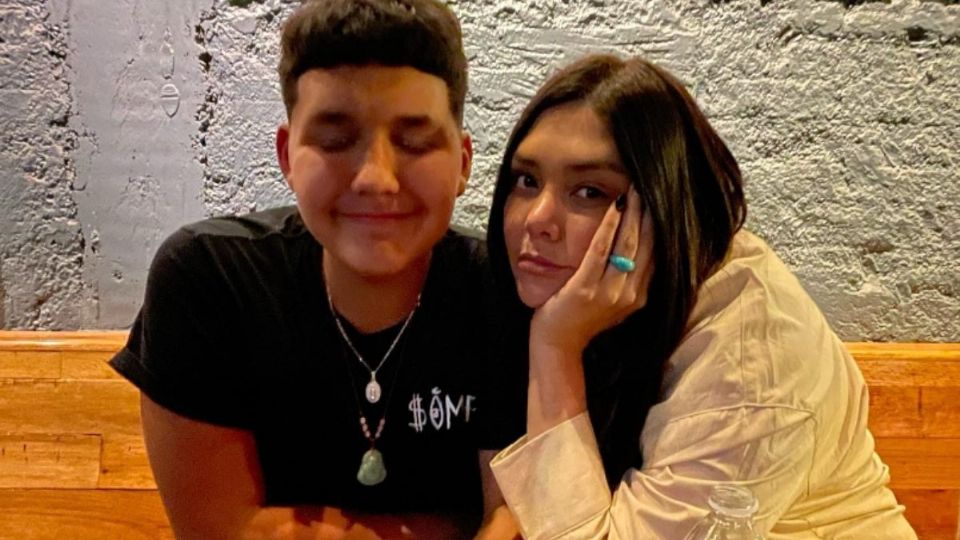 Yuridia y Phoenix llevan una buena relación de madre e hijo