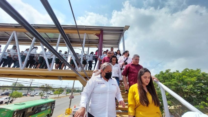 ¡Por fin! Ahora sí abren puente peatonal que se movía en Tamaulipas