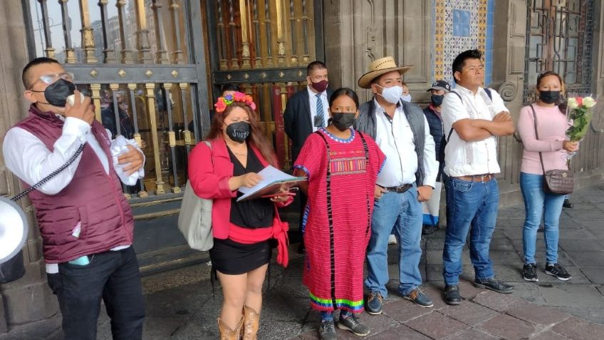 Marchan para denunciar despojos en el Centro Histórico de CDMX