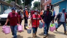 Xochimilco entrega kits de limpieza a los afectados por las inundaciones