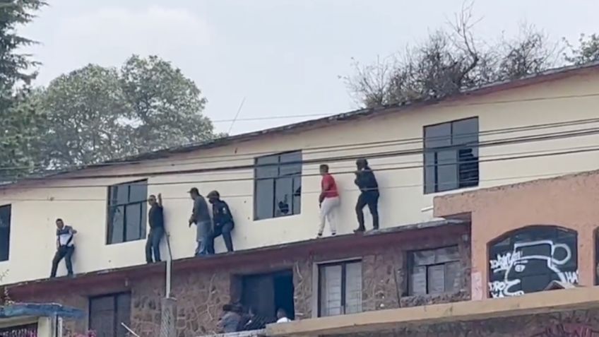 Las impactantes imágenes de la balacera en la México-Cuernavaca entre policías y delincuentes | VIDEOS