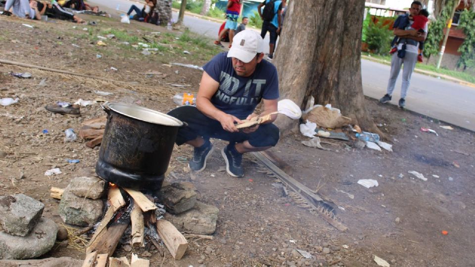 Buscan salir del país para llegar a Estados Unidos