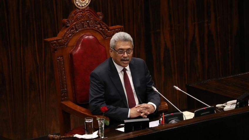 Presidente de Sri Lanka huye a Maldivas en busca de refugio, luego de renunciar a la presidencia del país