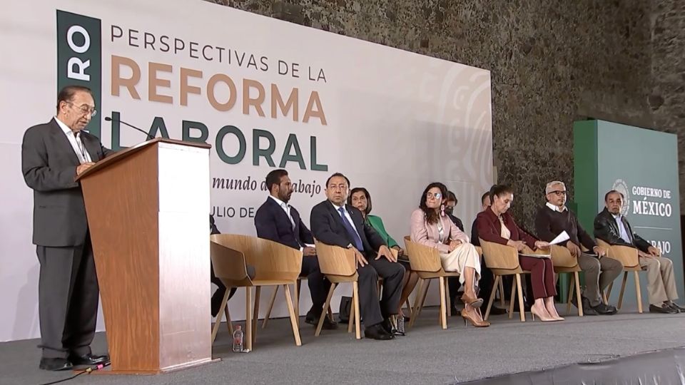 Asistieron al foro Perspectiva de la Reforma Laboral varios líderes sindicales.