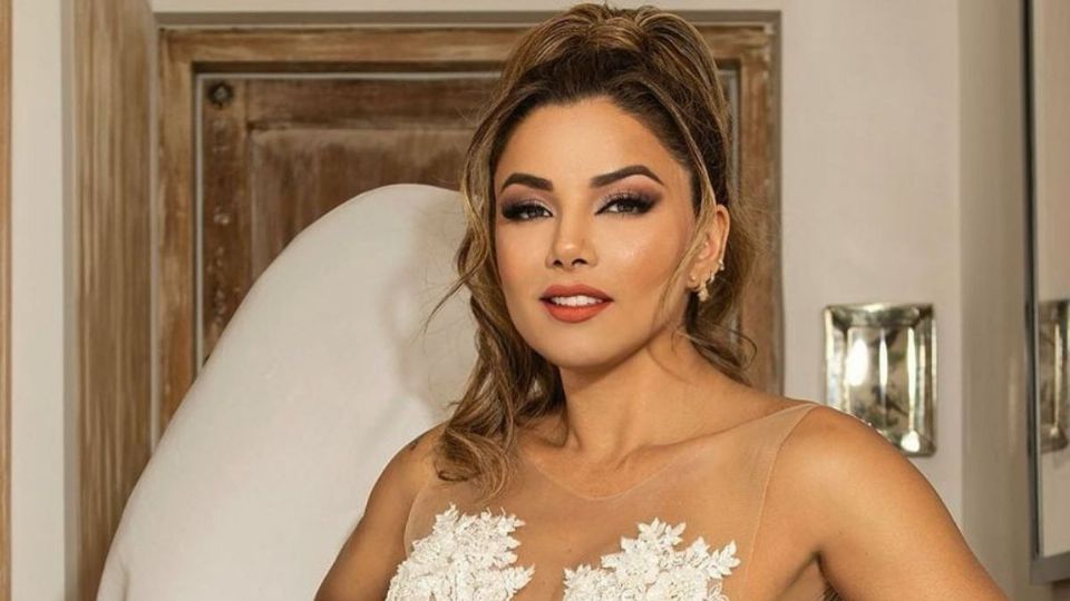 Aleida Núñez dio cátedra de estilo con este coqueto vestido