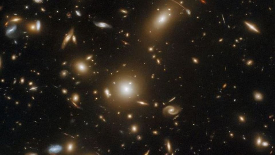 Galaxias distantes capturadas por el Telescopio Espacial Hubble