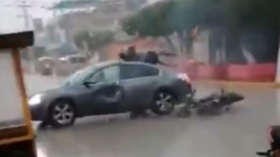 El incidente ocurrió sobre la segunda avenida Norte y central calle poniente del municipio de Suchiate