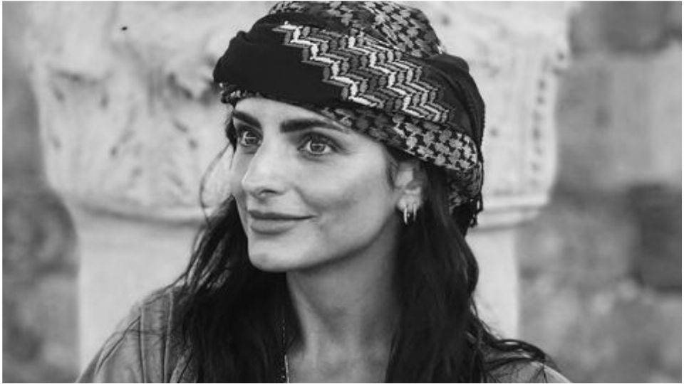 Aislinn Derbez luce hermosa y ella lo sabe