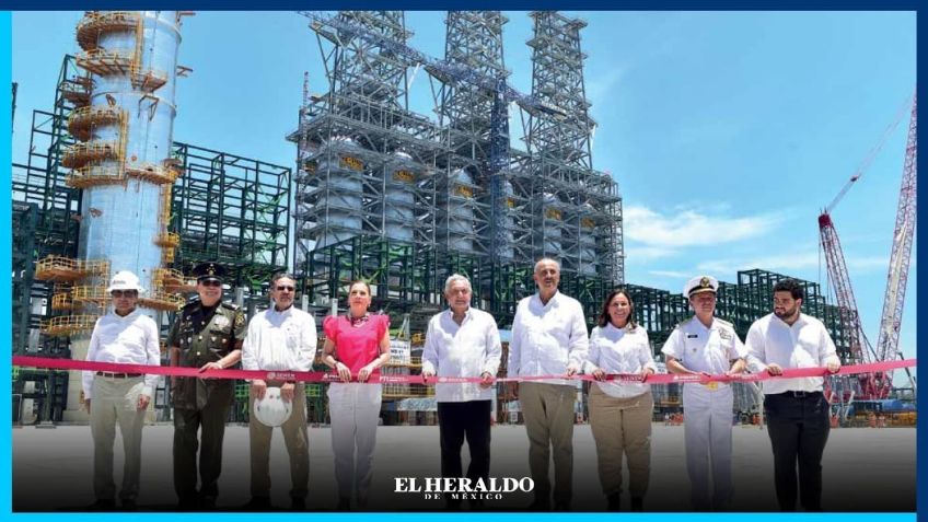 AMLO y la 4T festejan 4 años de gobierno en la Refinería Dos Bocas