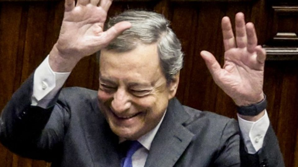 Según las encuestas, la mayoría de los italianos deseaban que Draghi siguiera en el cargo.