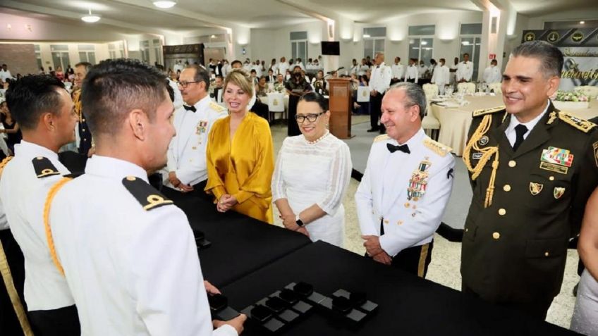 SEMAR realiza ceremonia de graduación de 147 Guardiamarinas de la Escuela Naval Militar