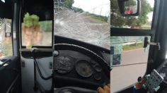 Normalistas se movilizan en la Morelia-Pátzcuaro; agreden con piedras a automovilistas